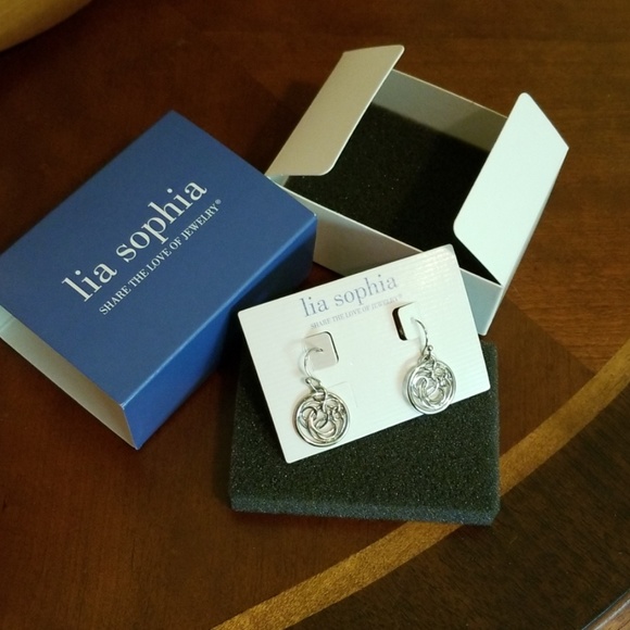 Lia Sophia Jewelry - Lia Sophia earrings Lia Sophia Jewelry - Lia Sophia earrings